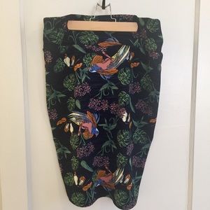 Dark blue Lularoe Cassie skirt XL exotic birds EUC